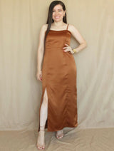 MAXIVESTIDO TIRAS ESPALDA MULTIAGUJA TOFFEE ENTERO