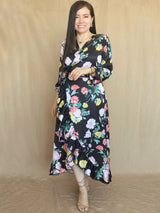 MAXIVESTIDO ENVOLVENTE CON VUELOS ESTAMPADO NEGRO