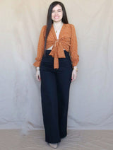 BLUSA ENVOLVENTE ESTAMPADA