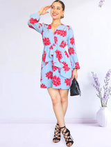 VESTIDO CORTO CAPAS CRUZADAS ESTAMPADO CELESTE