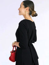 VESTIDO CORTO CON LAZO NEGRO