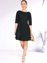 VESTIDO CORTO CON LAZO NEGRO